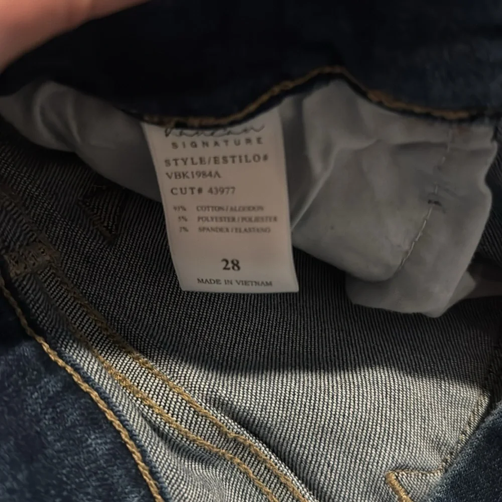 Distressed Hem Skinny Jeans - Picture 5 of 6